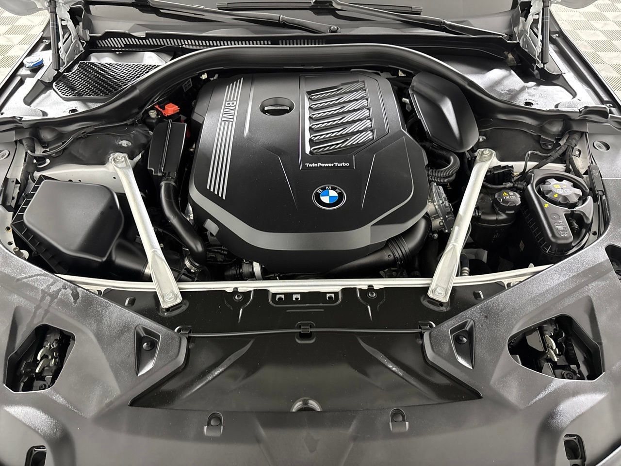 Used 2025 BMW 840i w/ Driving Assistance Package RWD image 39