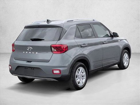 Used 2020 Hyundai Venue SEL w/ Convenience Package image 5