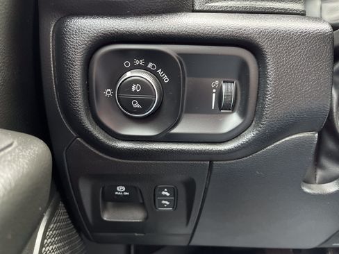Used 2022 RAM 1500 Big Horn AWD/4WD image 21
