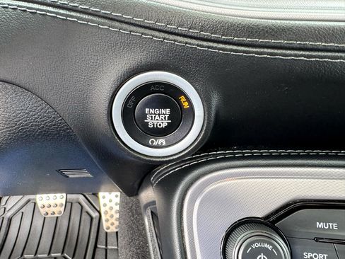 Used 2023 Dodge Challenger R/T w/ Plus Package image 26