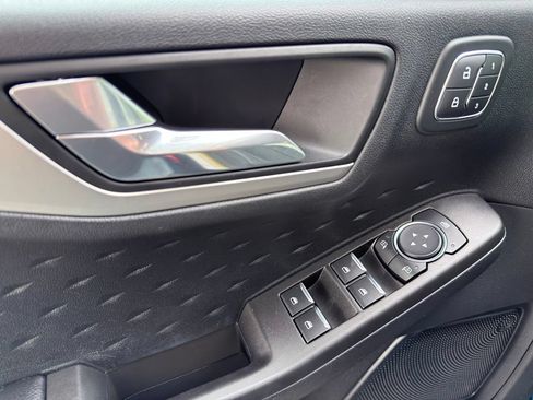 Used 2020 Ford Escape SEL FWD image 28