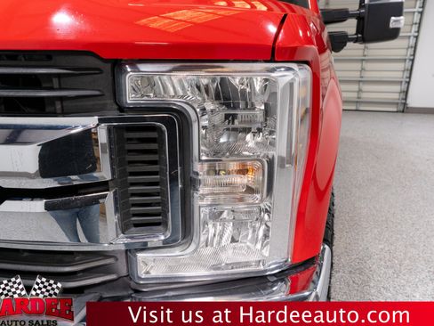 Used 2018 Ford F250 XLT w/ XLT Premium Package image 8