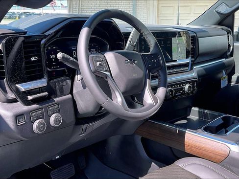 New 2026 Chevrolet Silverado 2500 High Country w/ High Country Premium Package AWD/4WD image 7