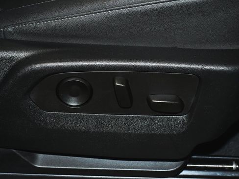 Used 2022 Chevrolet Tahoe LT w/ Luxury Package image 56