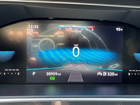Certified 2023 Volkswagen Tiguan SE R-Line FWD image 13