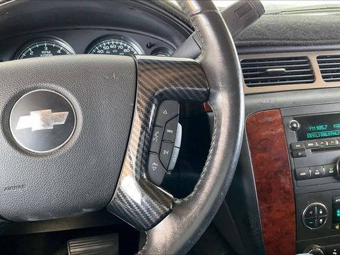 Used 2013 Chevrolet Tahoe LT image 23