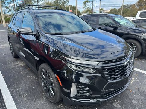 Used 2024 Chevrolet Equinox RS image 2