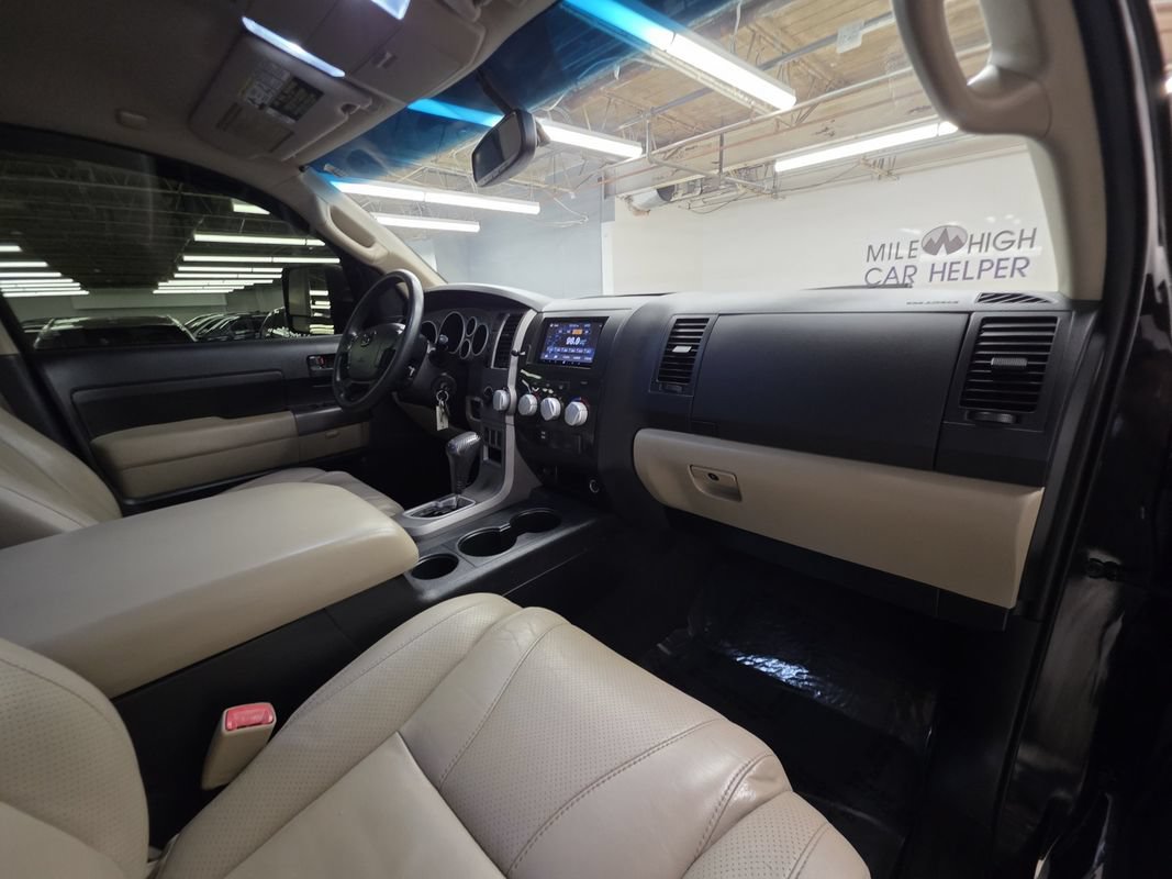 Used 2012 Toyota Tundra 4x4 CrewMax w/ SR5 Pkg image 29