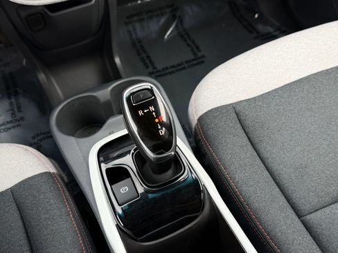 Used 2020 Chevrolet Bolt LT FWD image 36