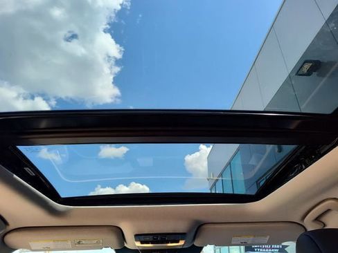 Used 2025 Nissan Pathfinder Platinum w/ Cargo Package image 25