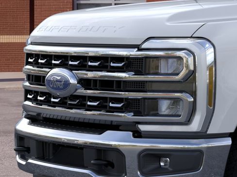 New 2026 Ford F250 XLT w/ XLT Premium Package AWD/4WD image 17