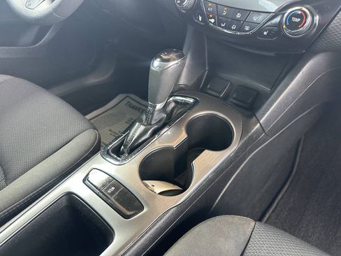 Used 2016 Chevrolet Cruze LT w/ Convenience Package FWD image 22