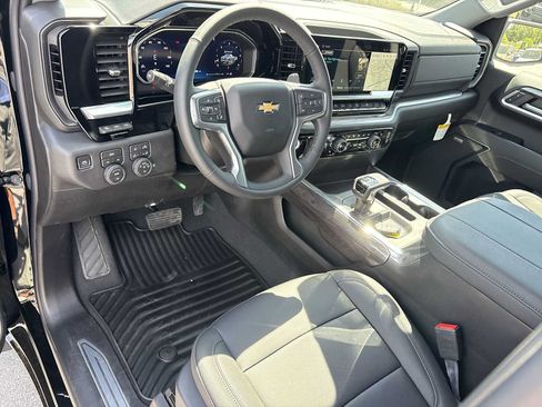 New 2026 Chevrolet Silverado 1500 LTZ w/ LTZ Premium Package AWD/4WD image 10