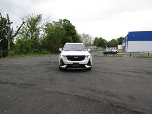 Used 2020 Cadillac XT6 Sport AWD/4WD image 9
