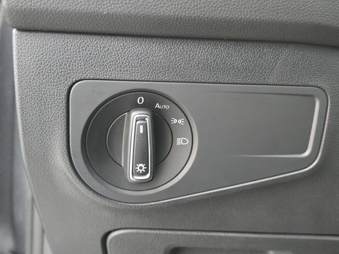 Certified 2023 Volkswagen Tiguan SE R-Line image 26