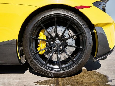 Used 2019 McLaren 600LT image 21