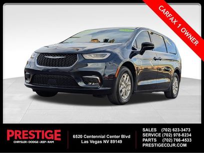 Used 2024 Chrysler Pacifica Touring-L