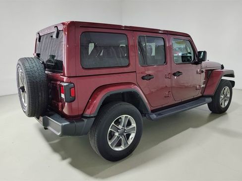 Used 2022 Jeep Wrangler Unlimited Sahara image 23