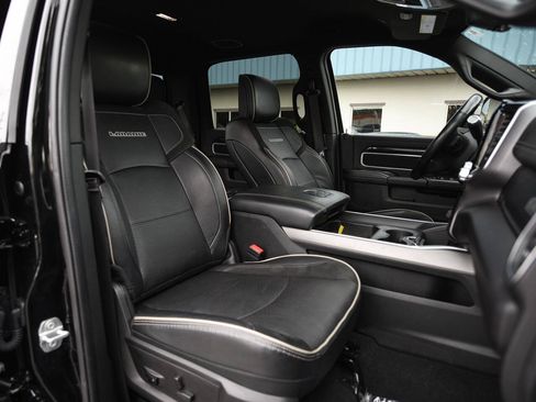 Used 2022 RAM 3500 Laramie AWD/4WD image 15