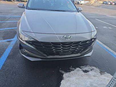 Used 2023 Hyundai Elantra Limited w/ Preferred Accessory Package