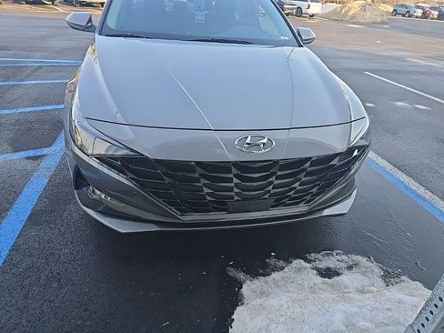 Used 2023 Hyundai Elantra Limited w/ Preferred Accessory Package image 1