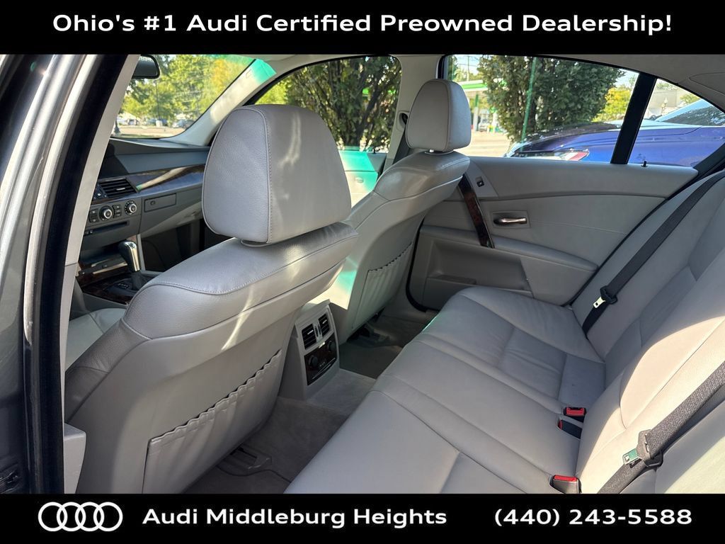 Used 2007 BMW 525xi Sedan AWD/4WD image 13