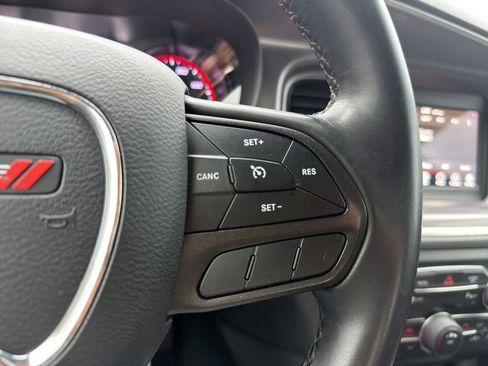 Used 2020 Dodge Charger SXT w/ Blacktop Package image 24