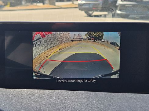 Used 2023 MAZDA MAZDA3 s image 32