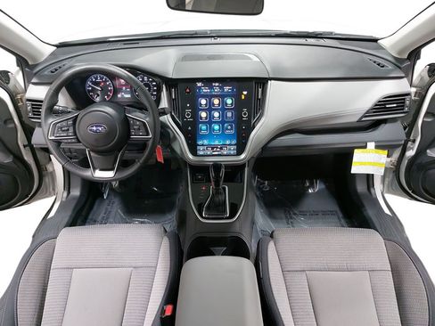 Used 2024 Subaru Outback Premium image 9