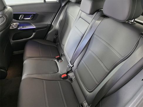 New 2026 Mercedes-Benz GLC 300 image 12