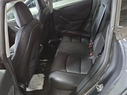 Used 2019 Tesla Model 3 Performance image 8
