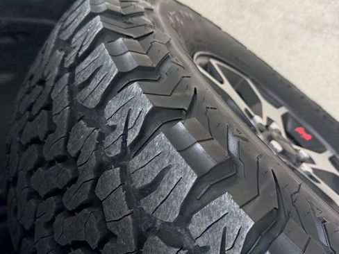 Used 2018 Jeep Wrangler Unlimited Rubicon image 9