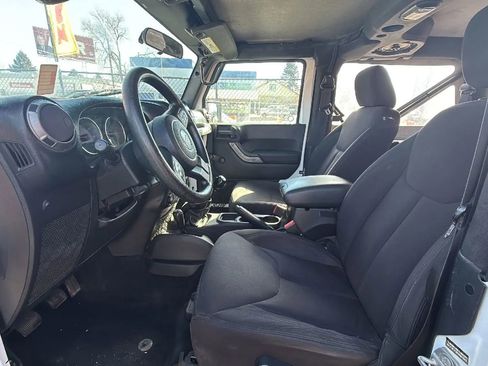 Used 2014 Jeep Wrangler Sport image 9