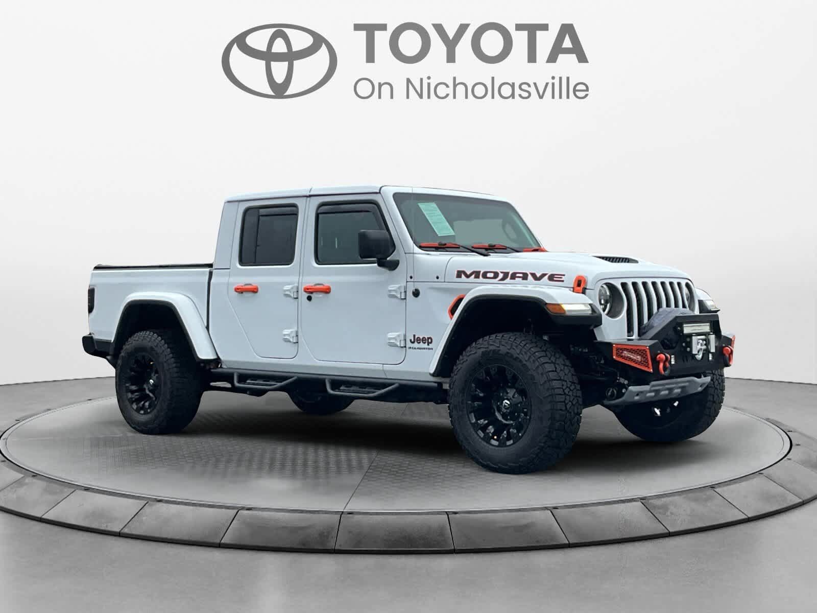 Used 2023 Jeep Gladiator Mojave w/ LED Lighting Group AWD/4WD image 7