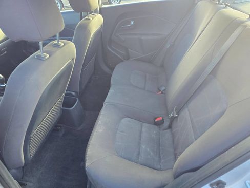 Used 2016 Kia Rio LX image 11