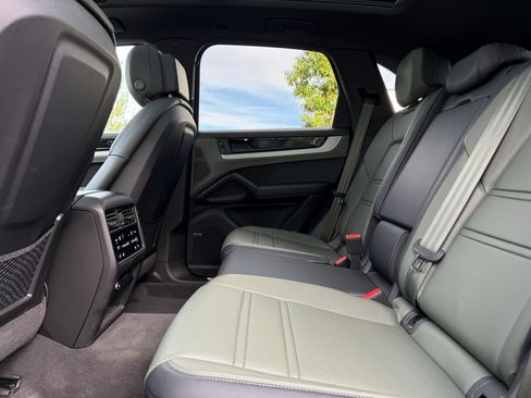 New 2025 Porsche Cayenne S AWD/4WD image 30