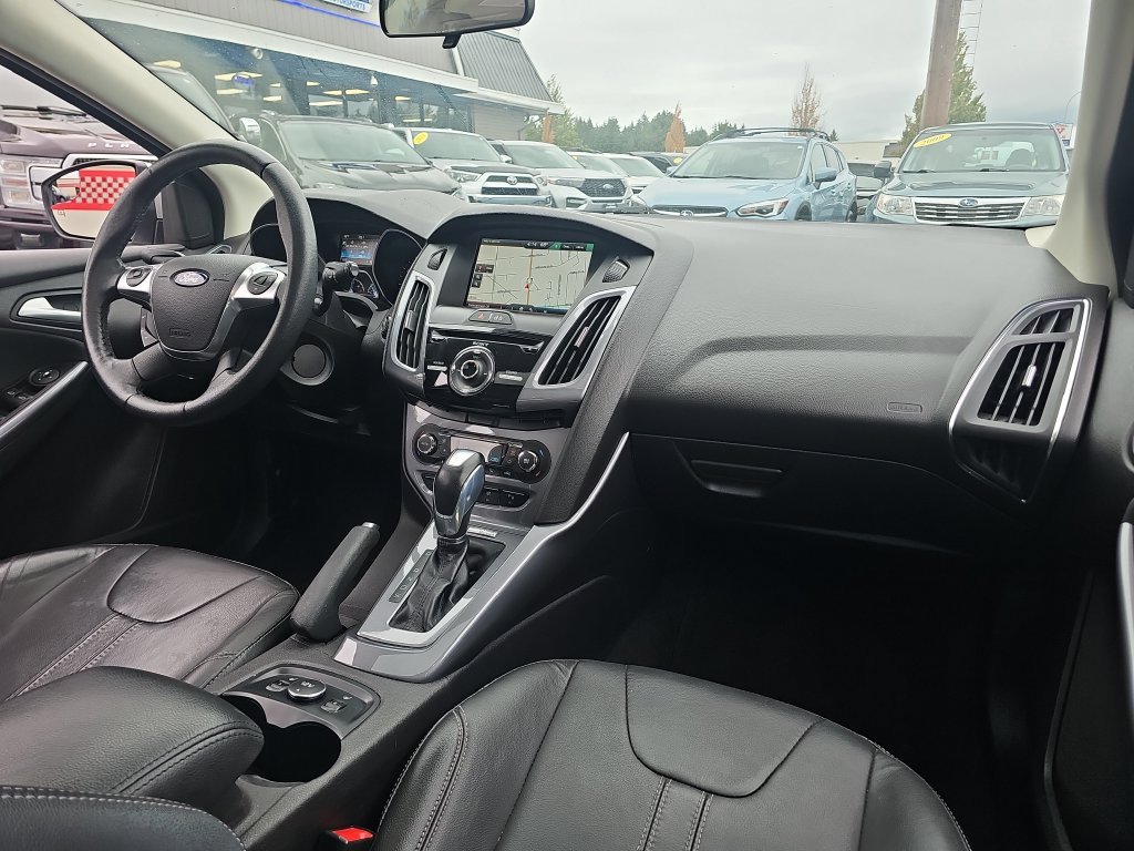 Used 2014 Ford Focus Titanium FWD image 38