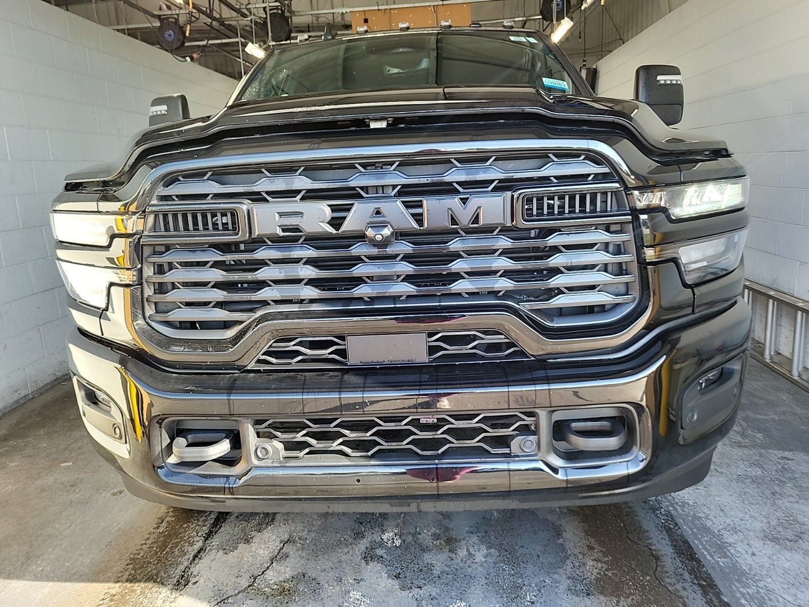 Used 2026 RAM 2500 Big Horn AWD/4WD image 3
