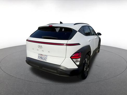 Used 2025 Hyundai Kona SEL image 12