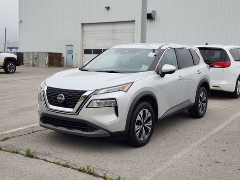 Used 2022 Nissan Rogue SV AWD/4WD image 1