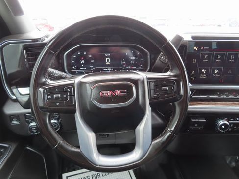 Used 2024 GMC Sierra 3500 SLE image 30