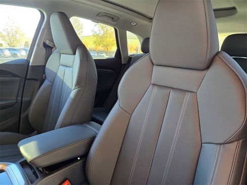 New 2025 Audi Q5 Premium Plus image 17