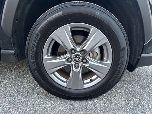 Used 2025 Toyota RAV4 LE image 29