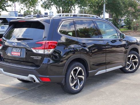 Used 2023 Subaru Forester Touring w/ Popular Package #2 AWD/4WD image 2