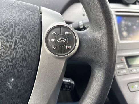 Used 2015 Toyota Prius Two image 21