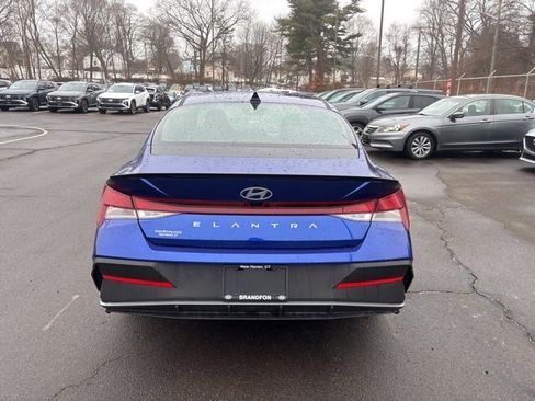 Used 2026 Hyundai Elantra Sport image 5