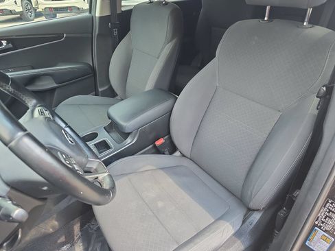 Used 2018 Kia Sorento AWD image 14