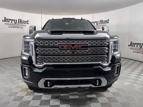 Used 2022 GMC Sierra 2500 Denali image 2