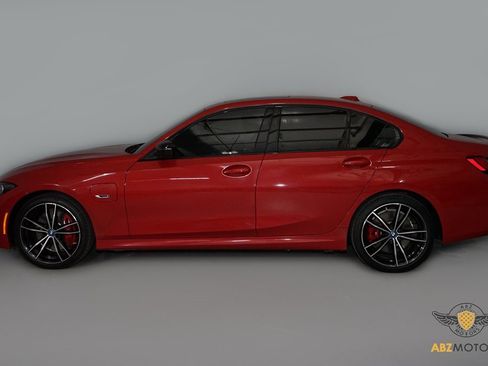 Used 2023 BMW 330e w/ M Sport Package image 5