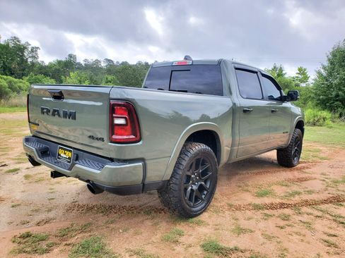 Used 2026 RAM 1500 Laramie w/ Night Edition AWD/4WD image 9